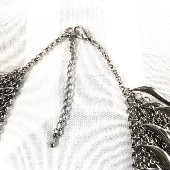 Icicle Bib Necklace - Picture 4 of 7